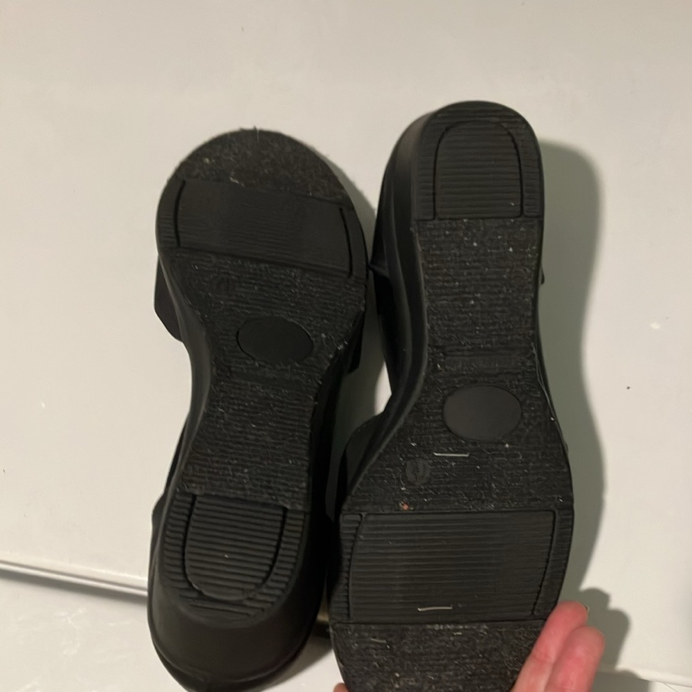 London fog 7.5 women’s black and silver sandals - Picture 7 of 7